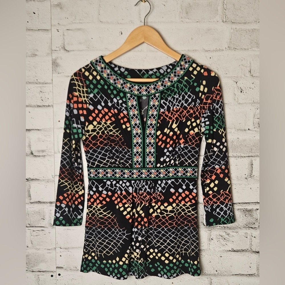BCBGMAXAZRIA Geometric Print Tunic Top Size S 3/4 Sleeve Multicolor